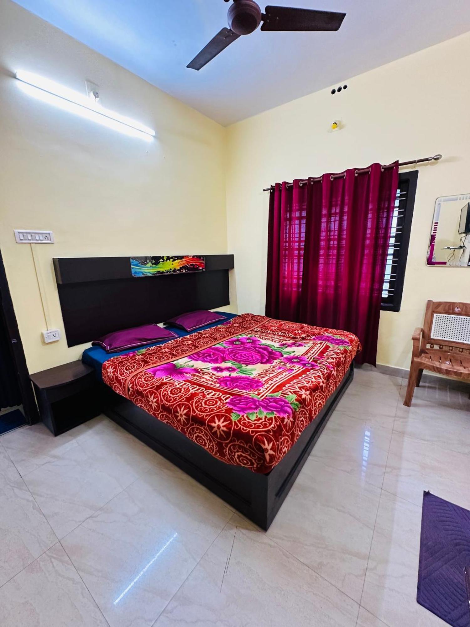 G Mount Budget Stay Munnar Exterior foto