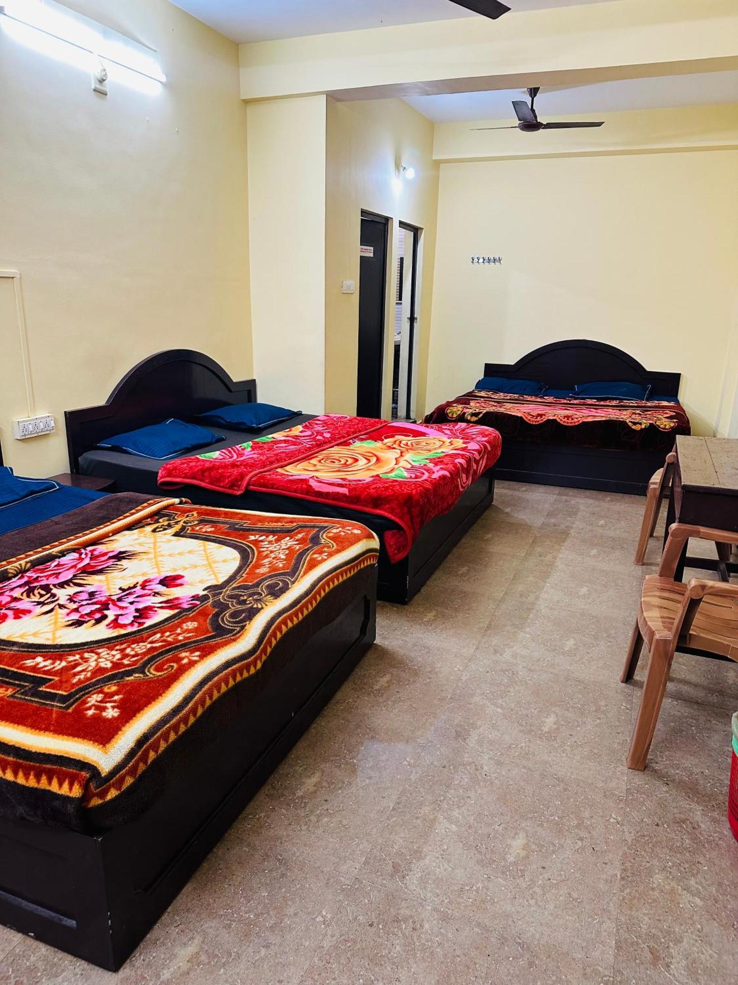 G Mount Budget Stay Munnar Exterior foto