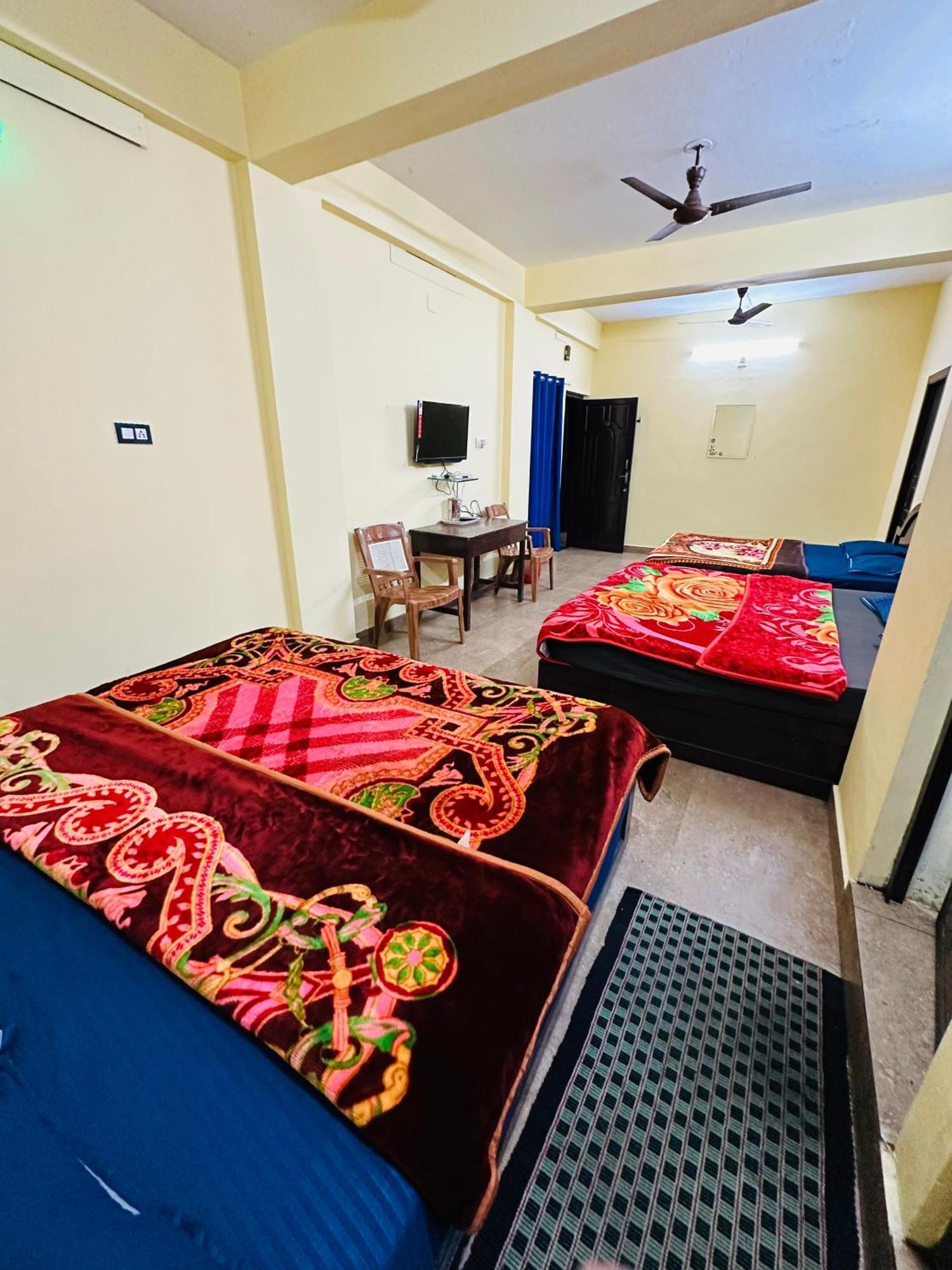 G Mount Budget Stay Munnar Exterior foto