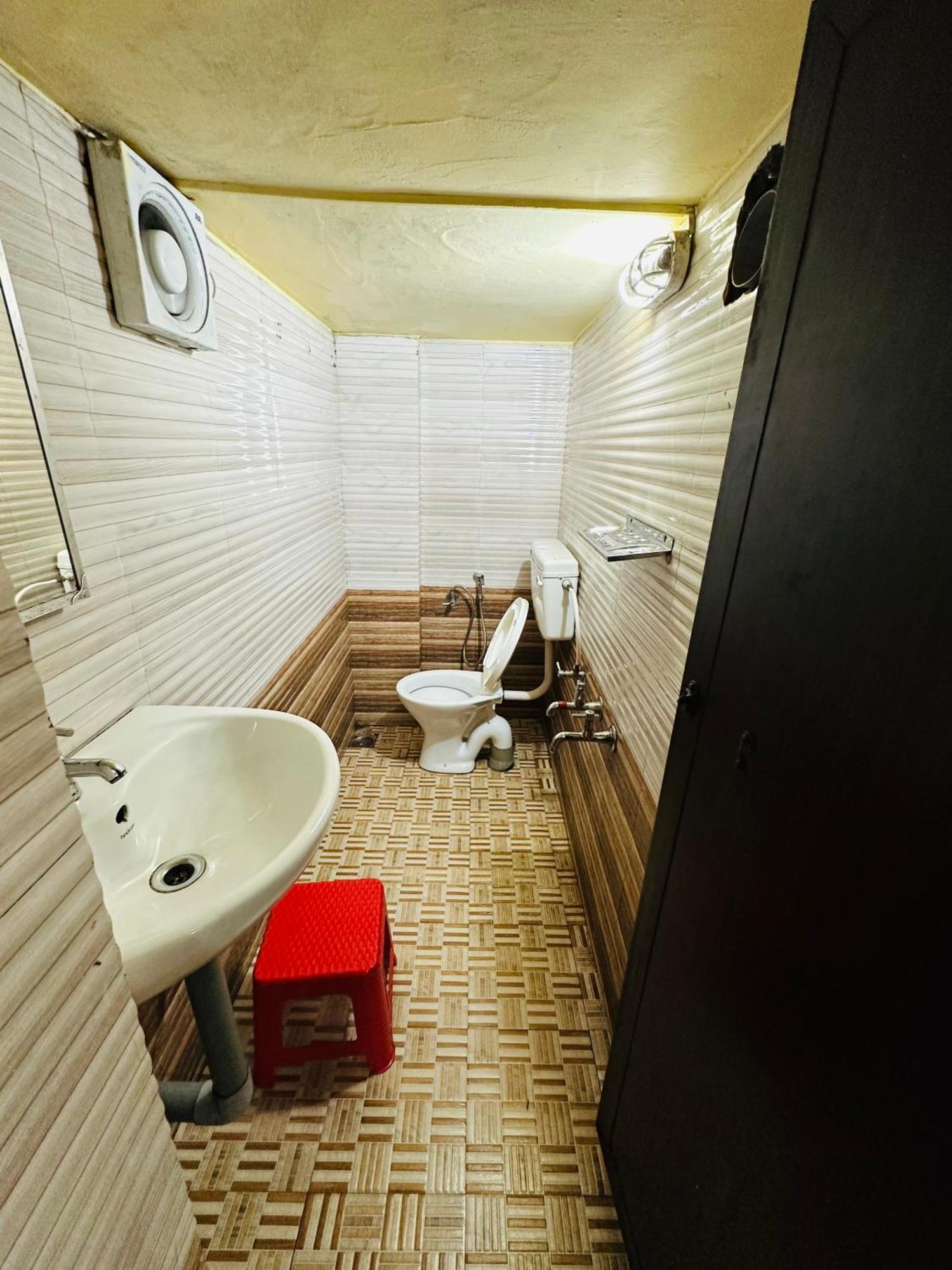 G Mount Budget Stay Munnar Exterior foto